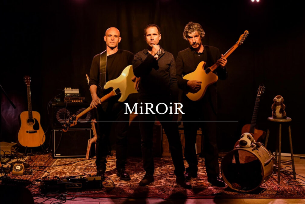 MiROiR